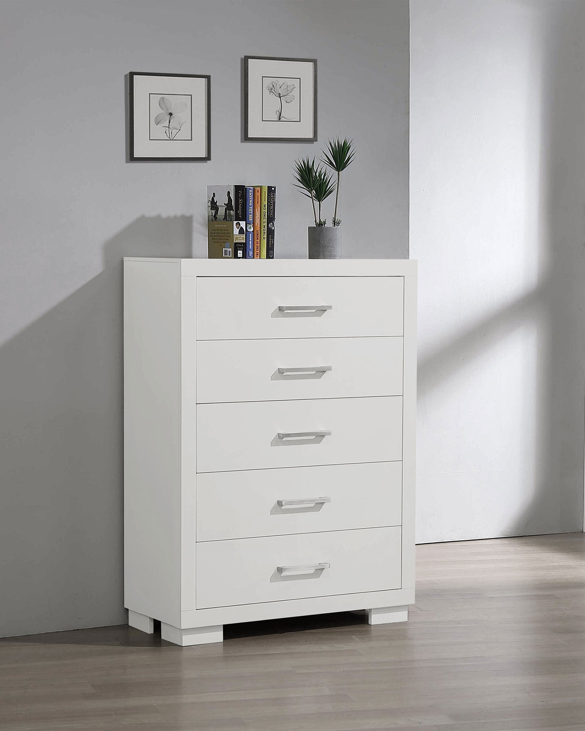 Jessica 5-drawer Bedroom Chest Cappuccino