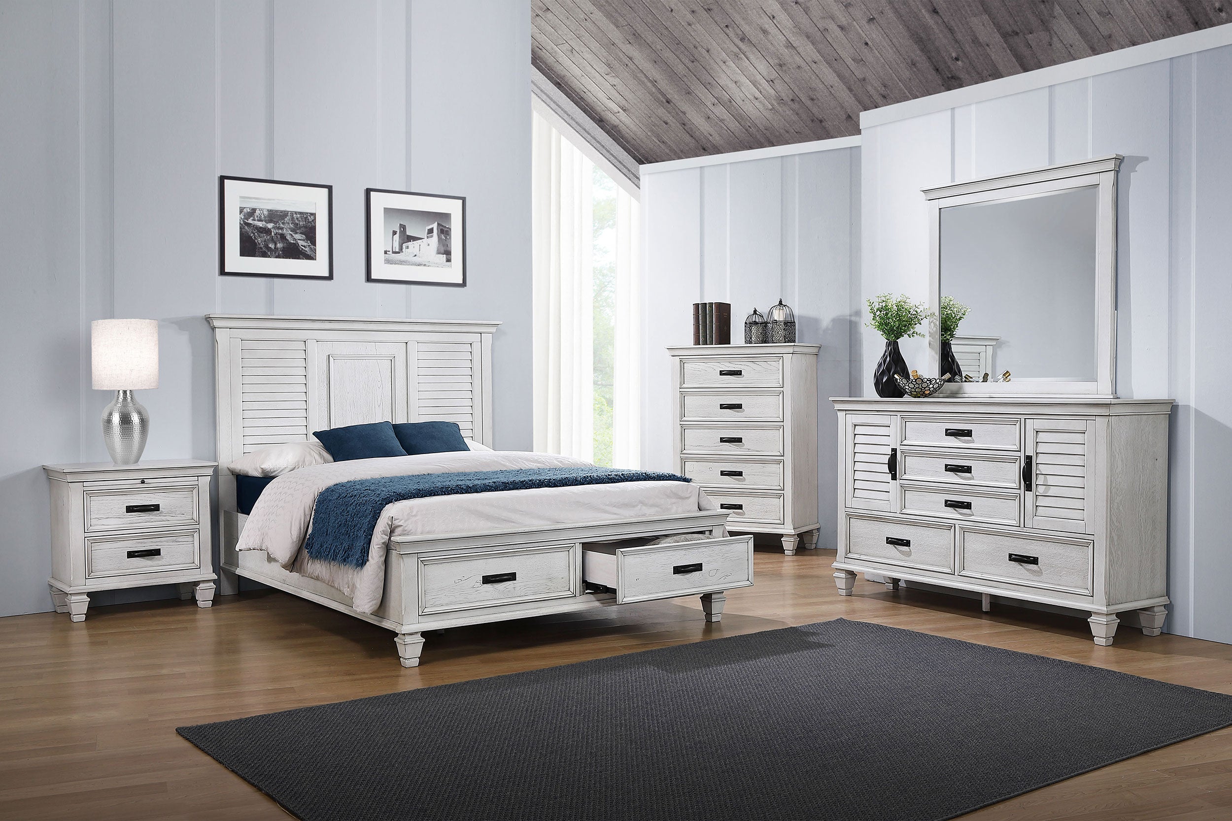 Franco   Bedroom Set Distressed White