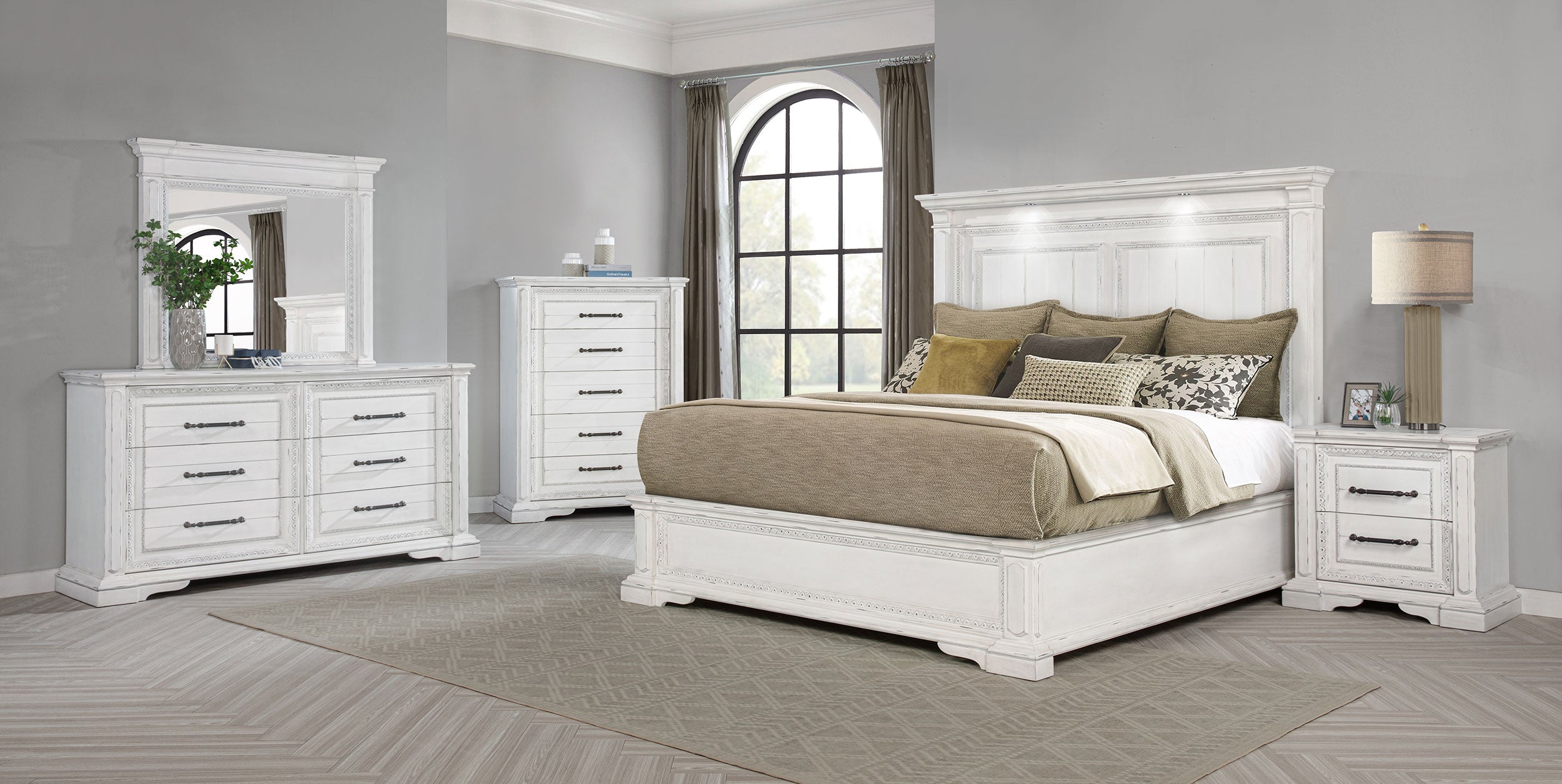 McKinney 4-piece Queen Bedroom Set Vintage White