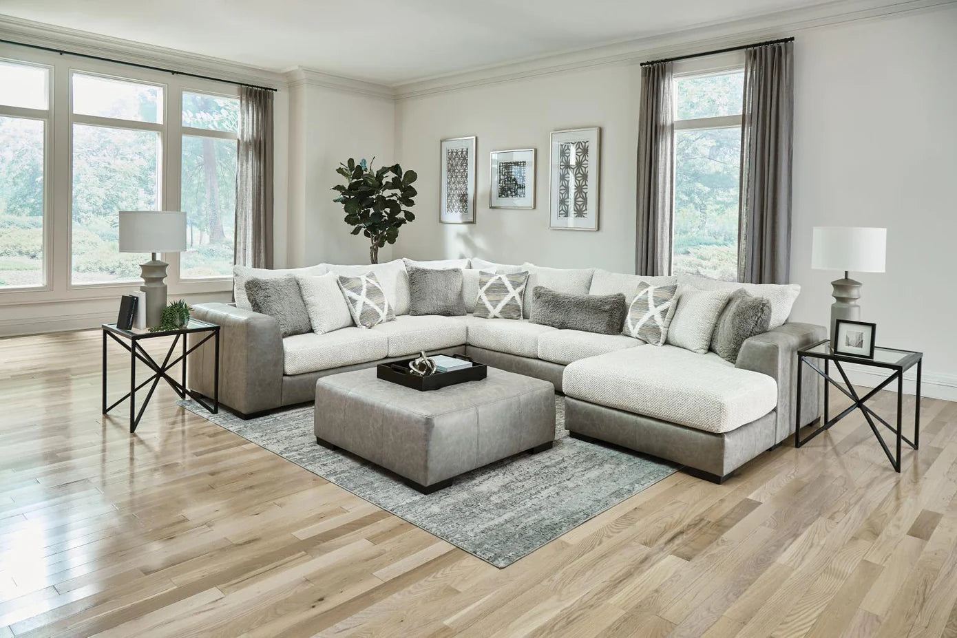 Attract Dove 3-Piece Sectional Sofa with Ottoman