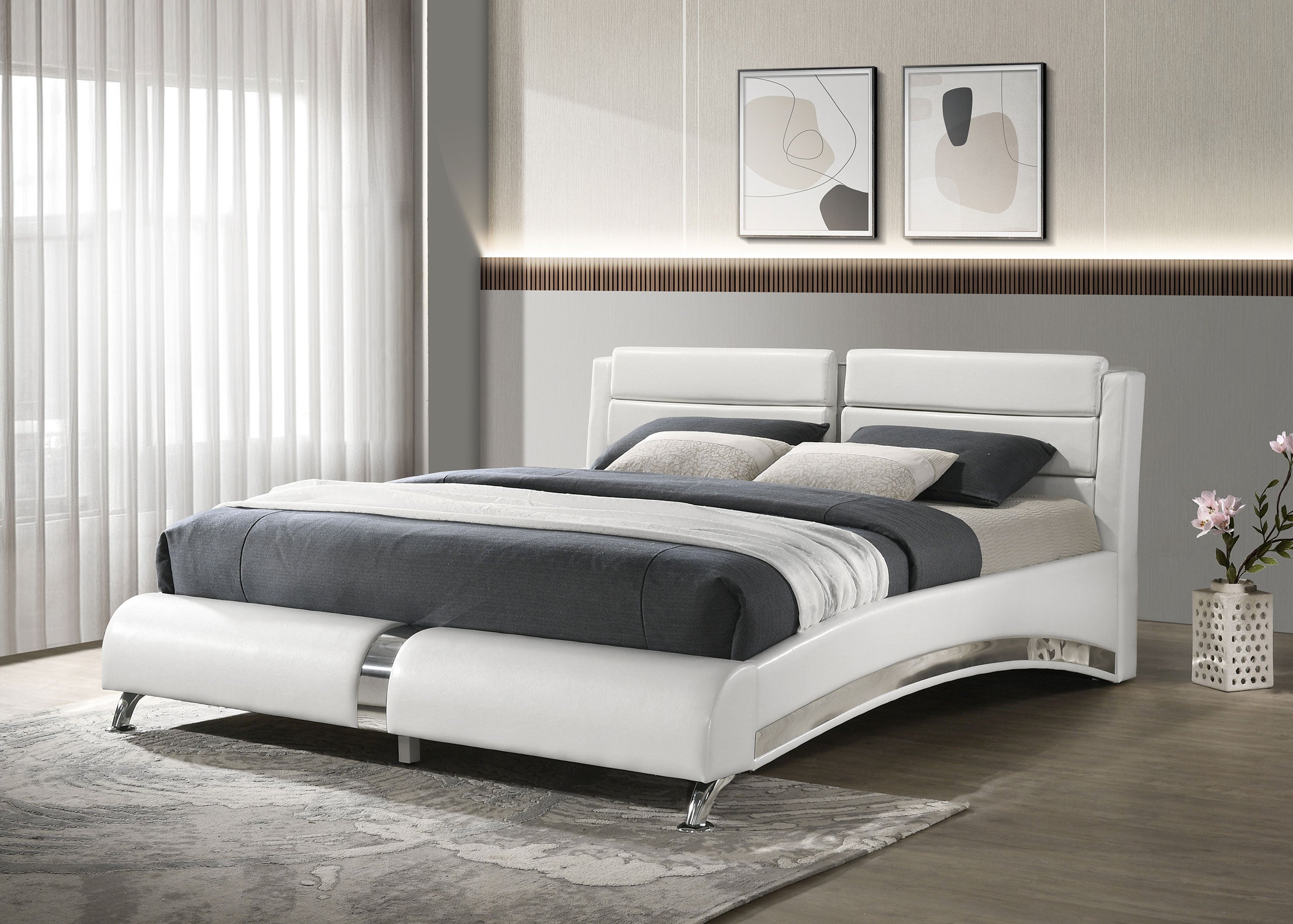 Jeremaine Upholstered  Sleigh Bed White