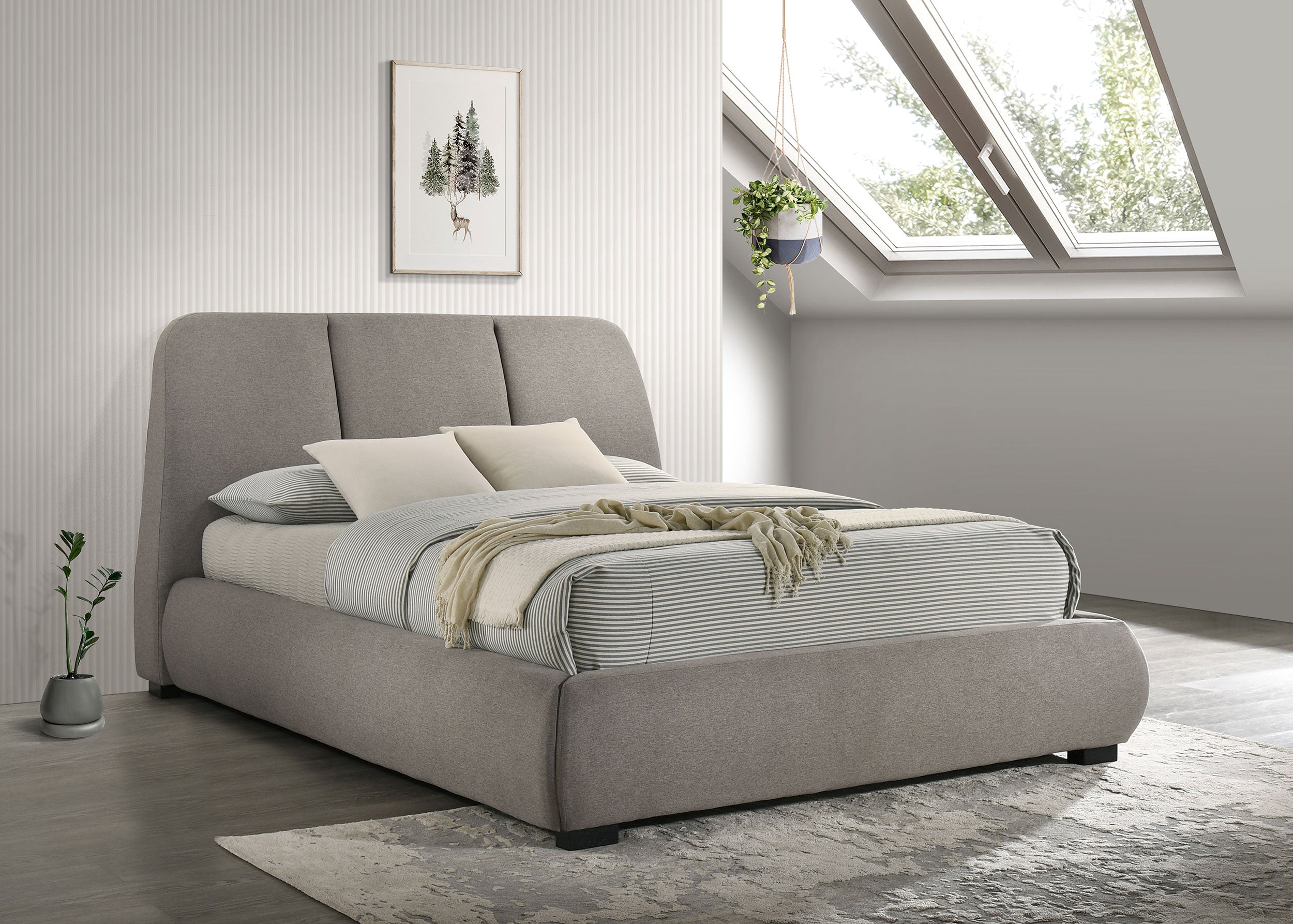 Mokena 46-inch Upholstered  Platform Bed