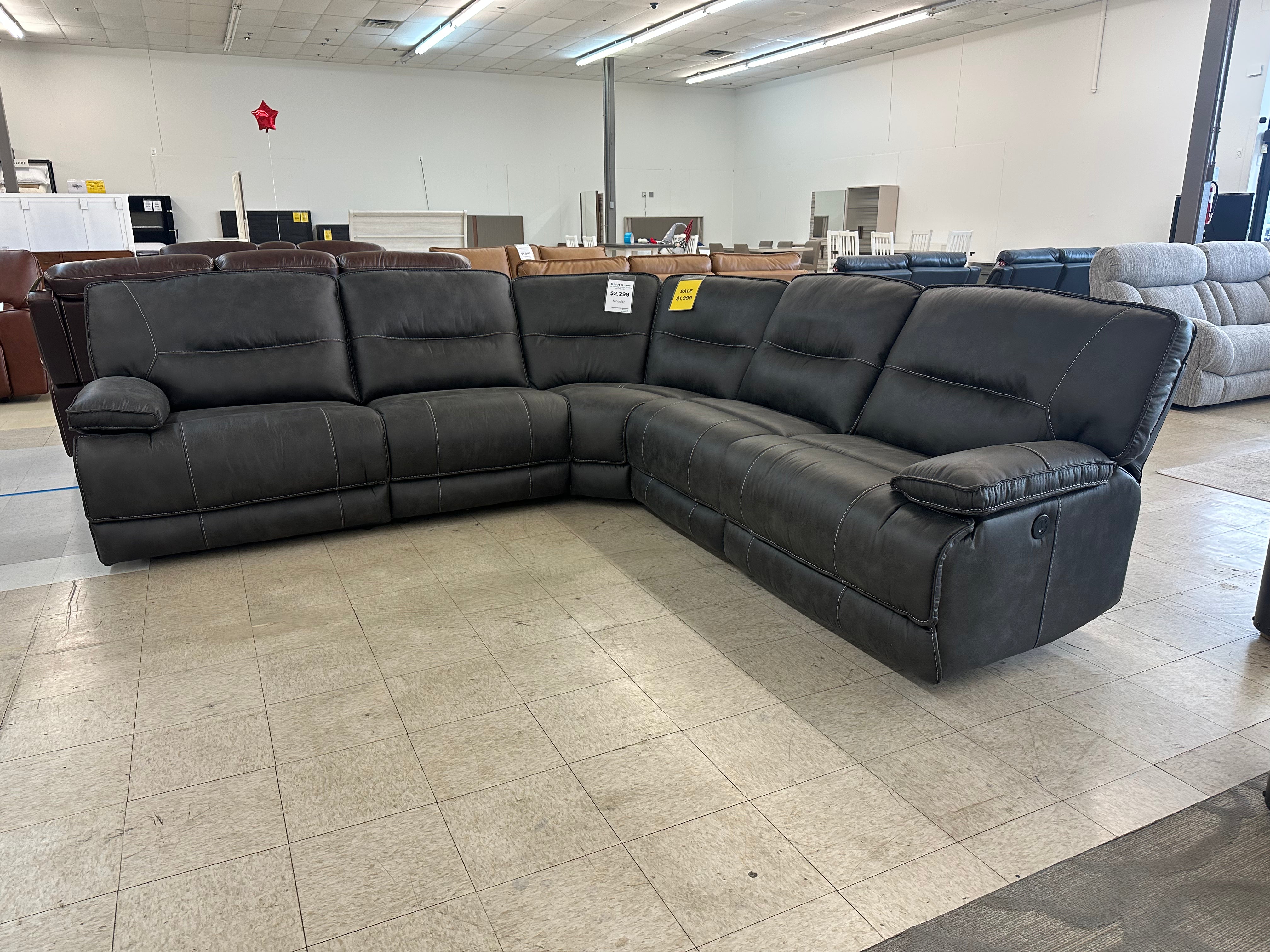 Ogden Modular Reclining Sectional (2 reclining pieces)
