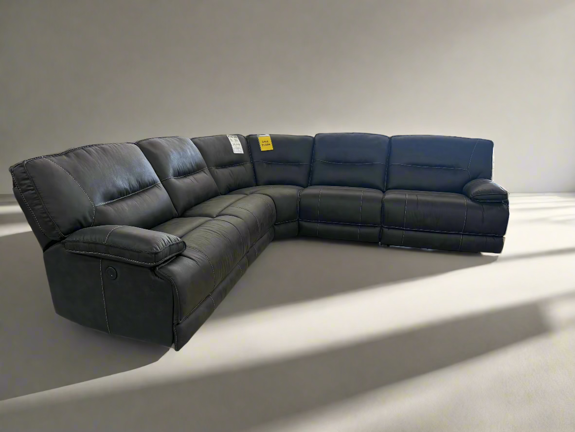 Ogden Modular Reclining Sectional (2 reclining pieces)
